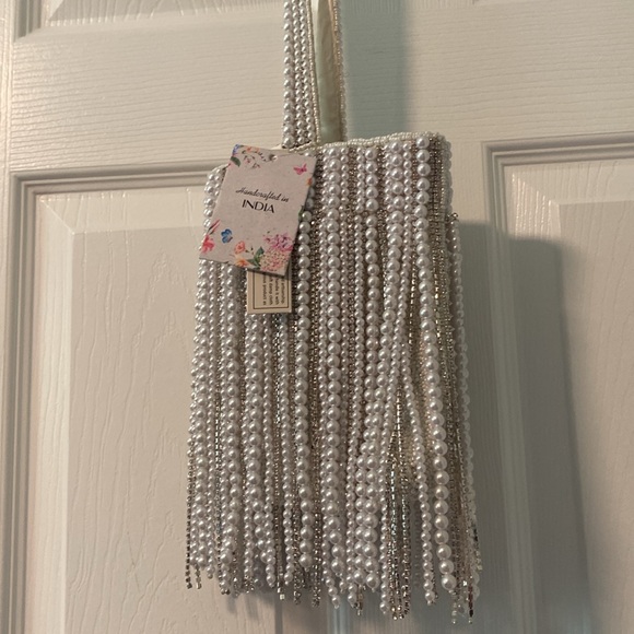 BNWT MADE IN INDIA RARE Viral Pearl Rhinestones Beaded Bag - Picture 5 of 9